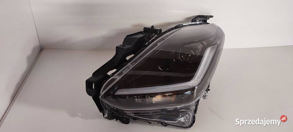 SUZUKI SWIFT MK9 LAMPA LEWY PRZÓD ANGLIK RHD osobowe dolnośląskie