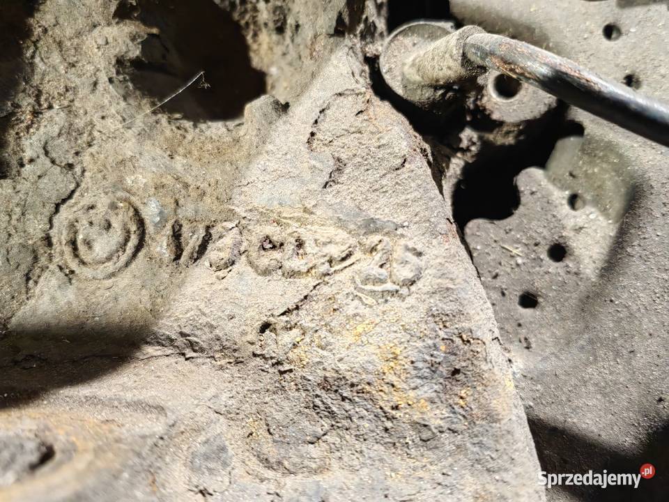 Piasta zwrotnica łożysko lewy przód BMW E38 osobowe Żory sprzedam