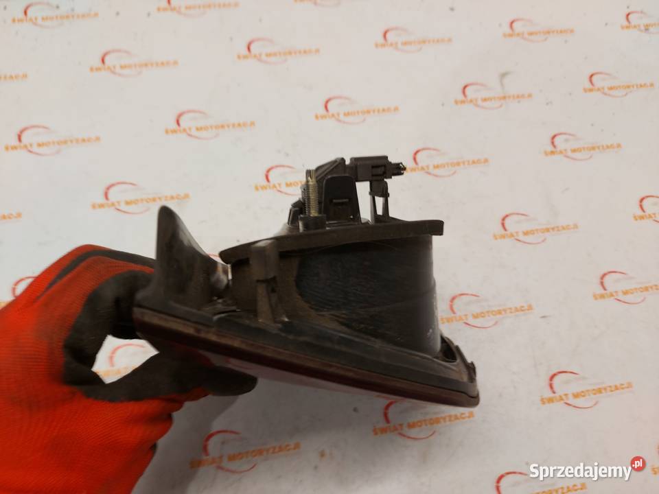 VW GOLF V PLUS 06r lampa lewa tył w klapę sprzedam