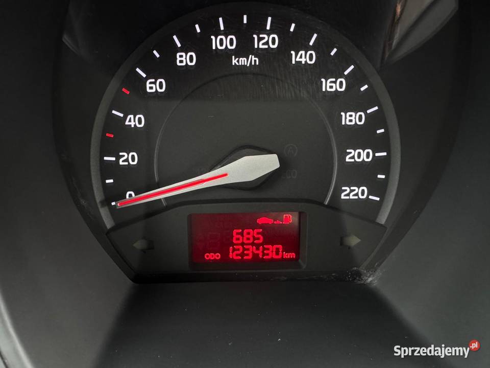 KIA RIO 14 ISG 1396cm3 Bielawa