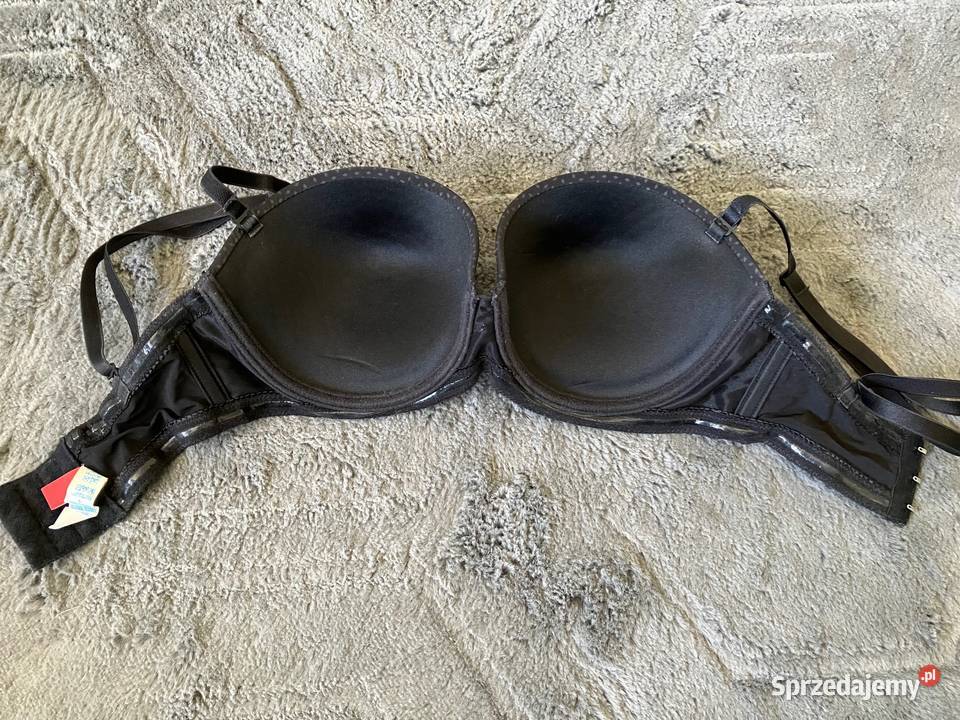 Biustonosz Triumph Sensual Kiss czarny koronka