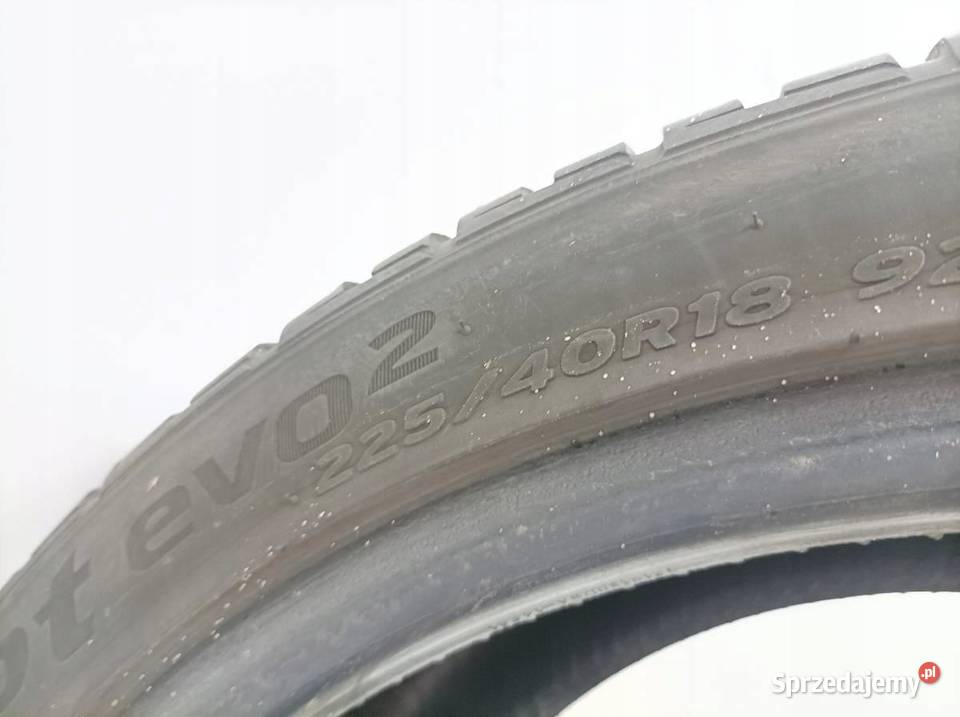 OPONA ZIMOWA HANKOOK WINTER ICEPT EVO 2 22540R18