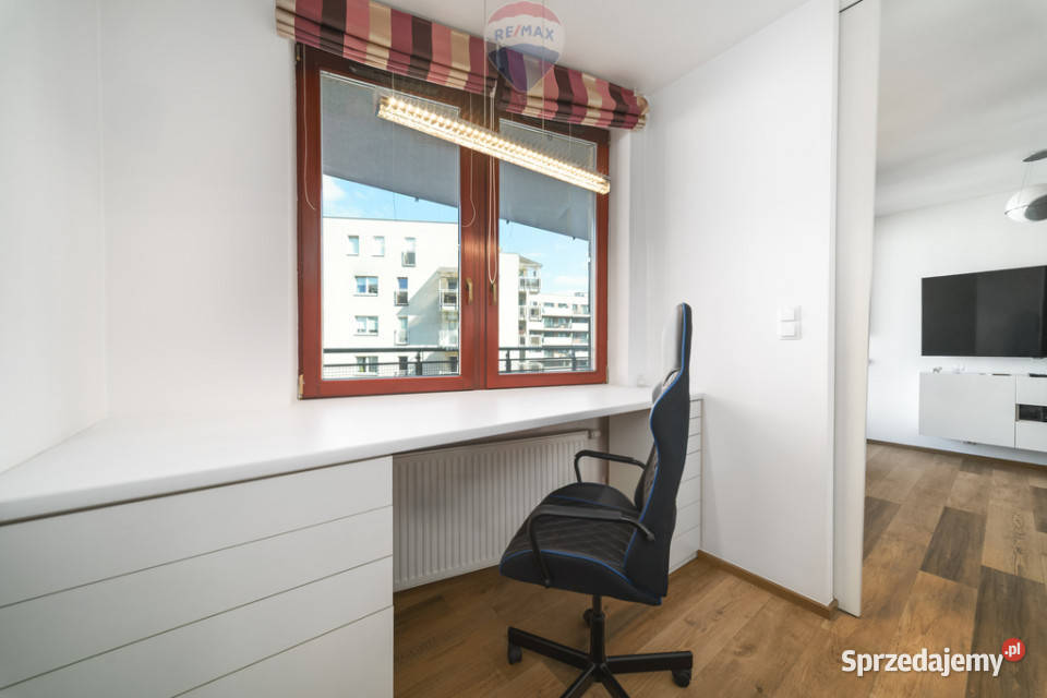 NOWOCZESNE 2 POKOJOWE WOLA PARK Rok budowy 2010