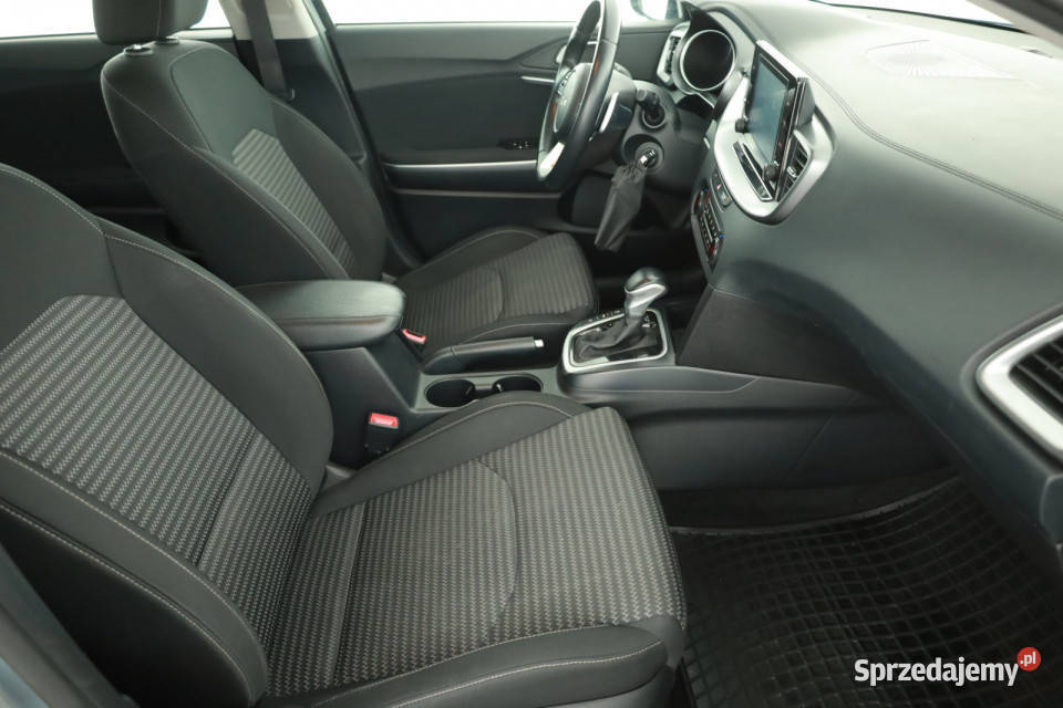 Kia Ceed 15 TGDI nieuszkodzony Piaseczno