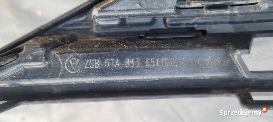 VW TOURAN II 5TA GRILL ATRAPA
