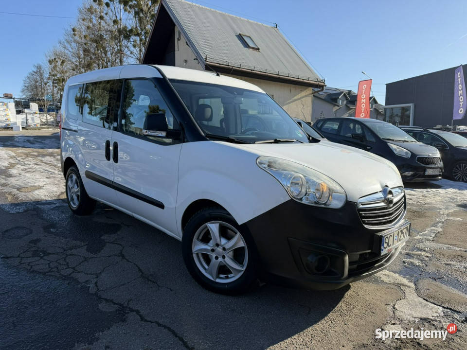 Opel Combo Klimatyzacja Ele szyby Ele lusterka klimatyzacja Cieszyn
