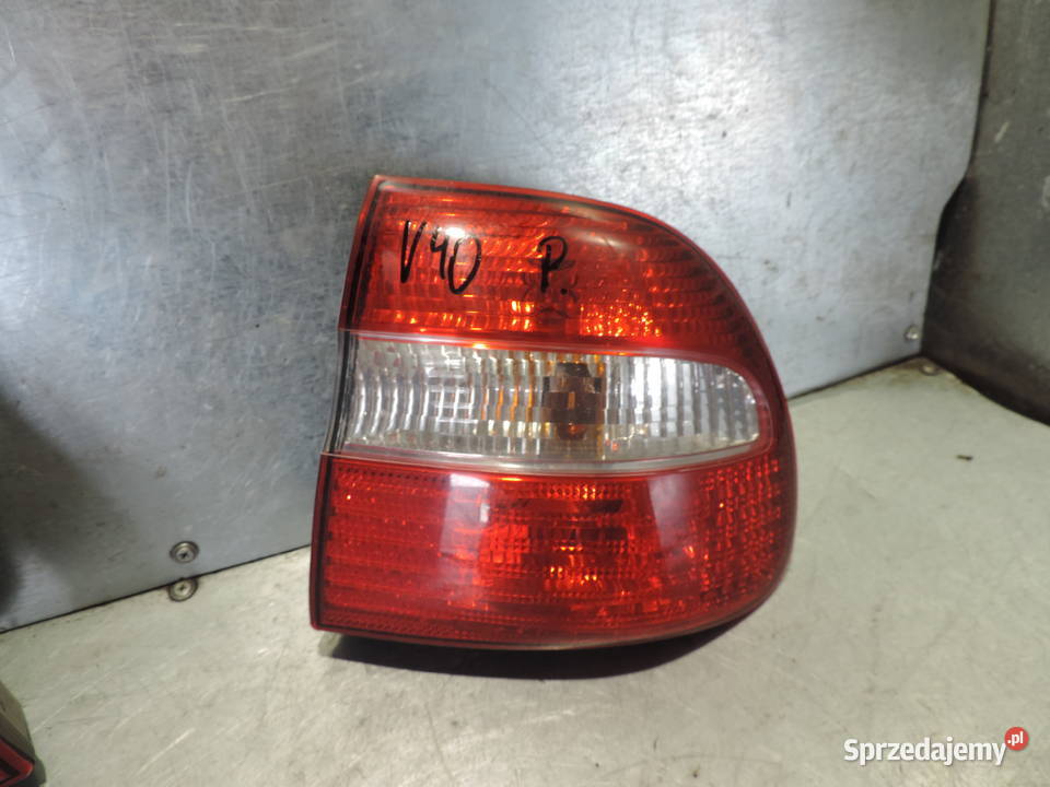 VOLVO V40 LIFT LAMPA TYŁ PRAWA małopolskie Nowy Sącz
