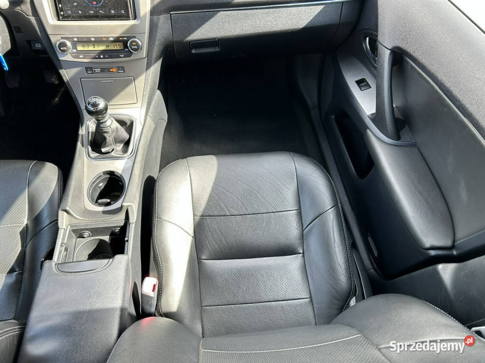 Toyota Avensis III 2009 garażowany Avensis Nowe Iganie