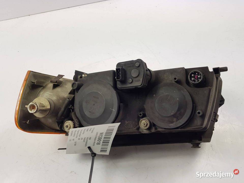 LAMPA PRAWA PRZÓD 3B0953050 PASSAT B5 kujawsko-pomorskie Lipno
