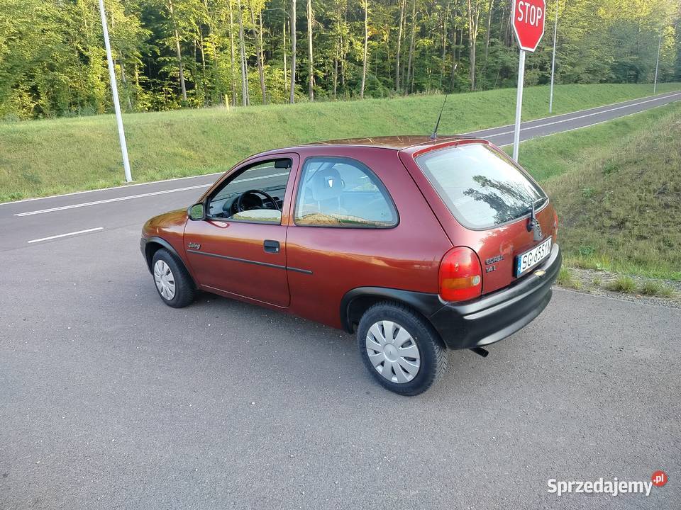 Corsa 14 automat długie oplaty 153000km Poręba