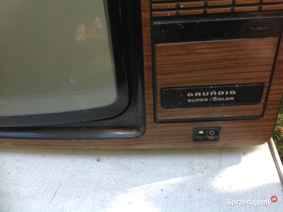 Stary Telewizor Grundig Super Color 8400TS z