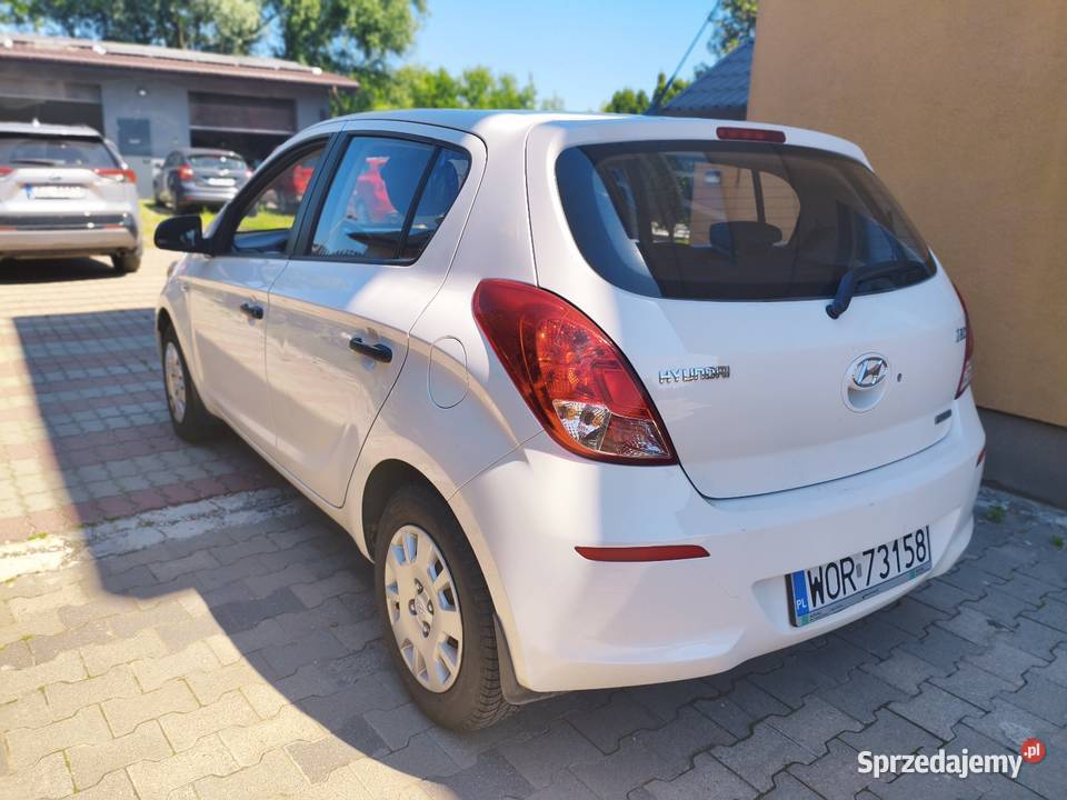 Hyundai i20 2013 11 crdi Super ekonomiczny nieuszkodzony Nadma