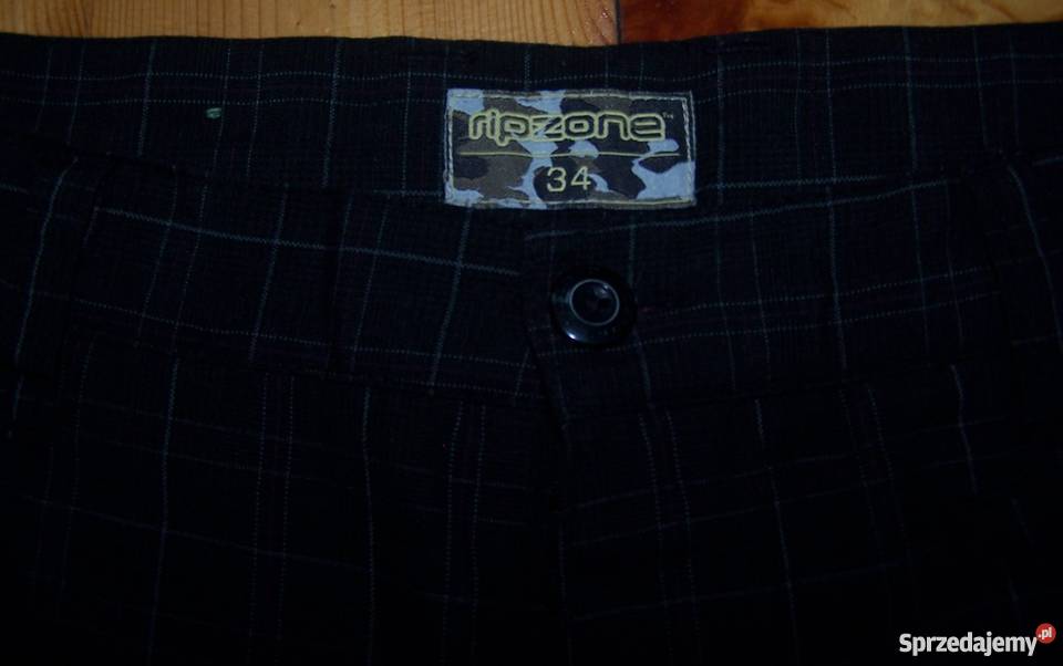 Krótkie spodenki szorty Ripzone w kratkę 100 czarny Odzież codzienna Białystok