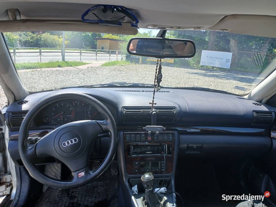 Audi A4 B5 QUATTROBOSEHAKV6 Zręcin