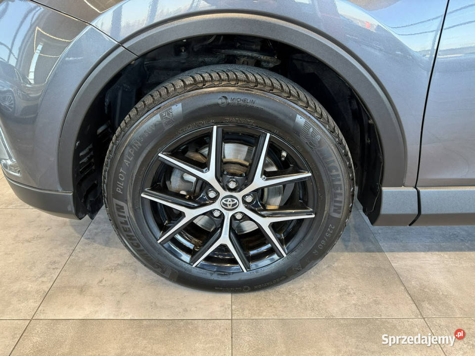 Toyota RAV4 25 hybrid 197 eCVT AWD 20172018 r garażowany Myślenice
