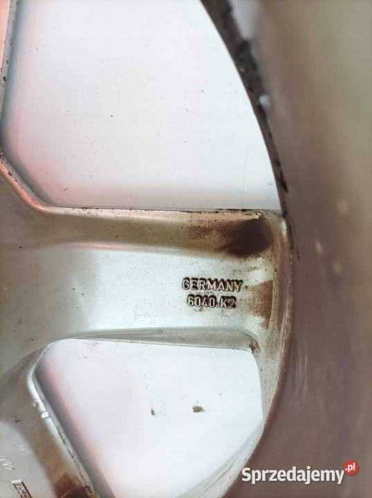 FELGA ALUMINIOWA R17 5X108 ET46 OC64MM 8JX17X46