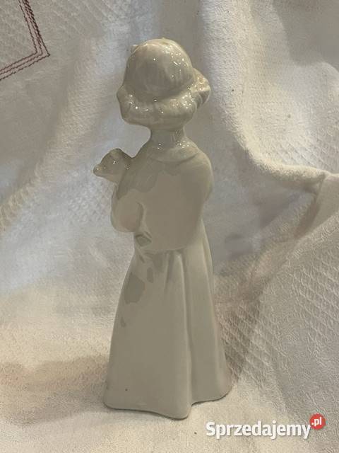 Niemiecka porcelanowa figurka dziewczynki z małopolskie Kraków