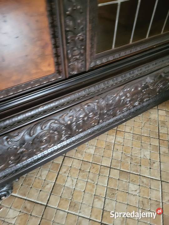 Duża piękna stara biblioteka Rybnik