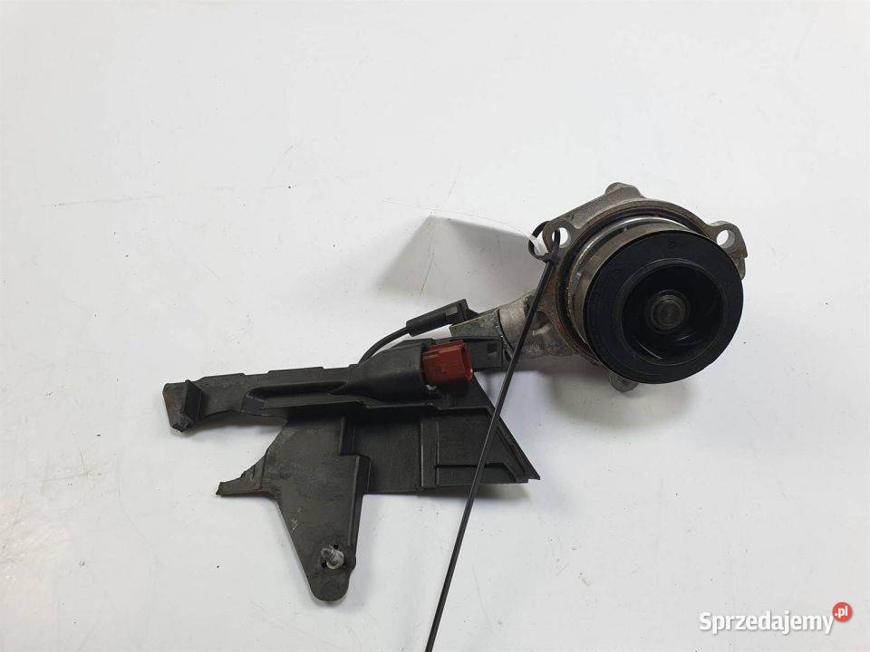 POMPA WODY VOLKSWAGEN PASSAT B8 04L109145A Lipno