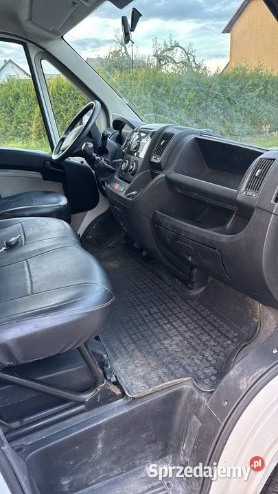 Peugeot boxer 6 osób faktura VAT 30 diesel Konarzynki