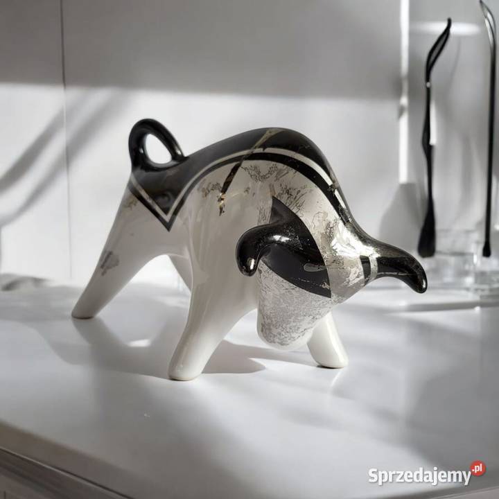 BYK Znak zodiaku Figurka Byczek ceramiczny pomorskie Sierakowice
