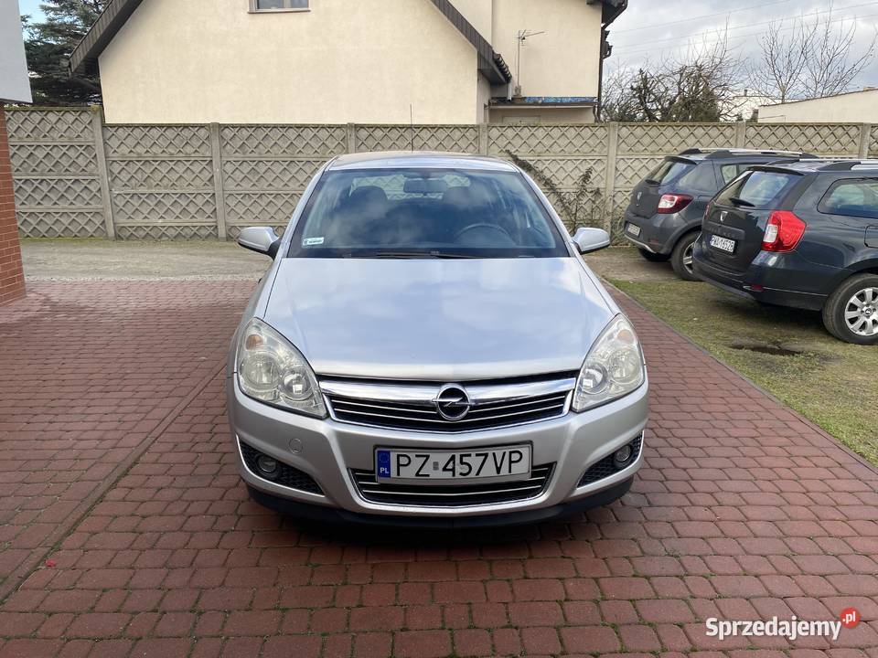 Opel Astra H 20082009 bogato wyposażona srebrny Dopiewo sprzedam