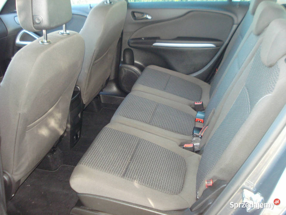 Opel Zafira Serwis ASOStan idealny C 2011 ESP Morzyczyn