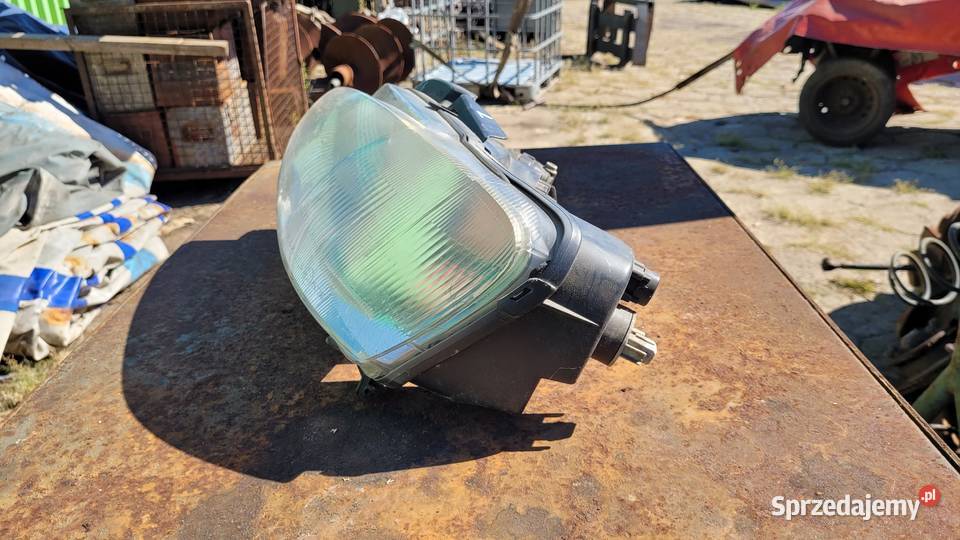 Lampa przednia lewa Peugeot 106 fl Łagów