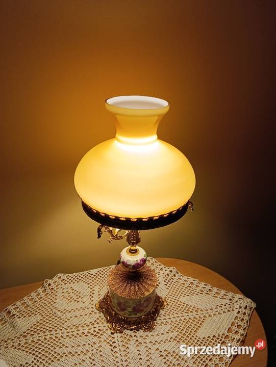 Stylowa lampa stołowa Kielce