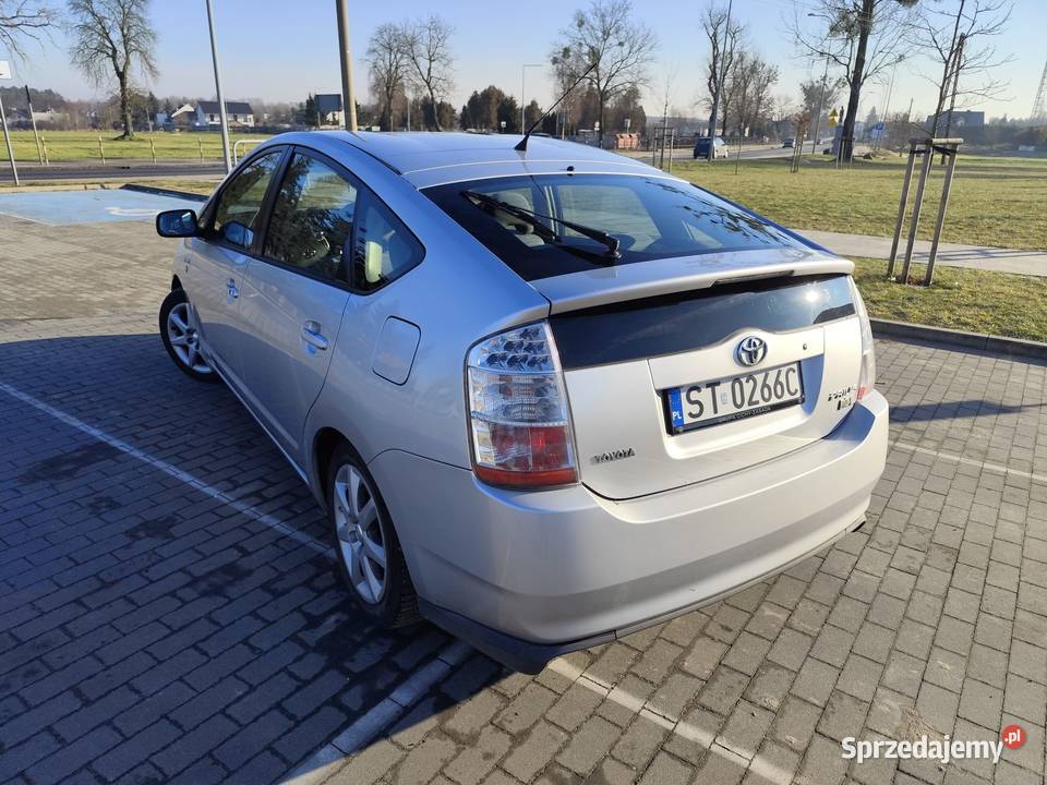 Toyota Prius salon sevis ASO Poznań Toyota sprzedam