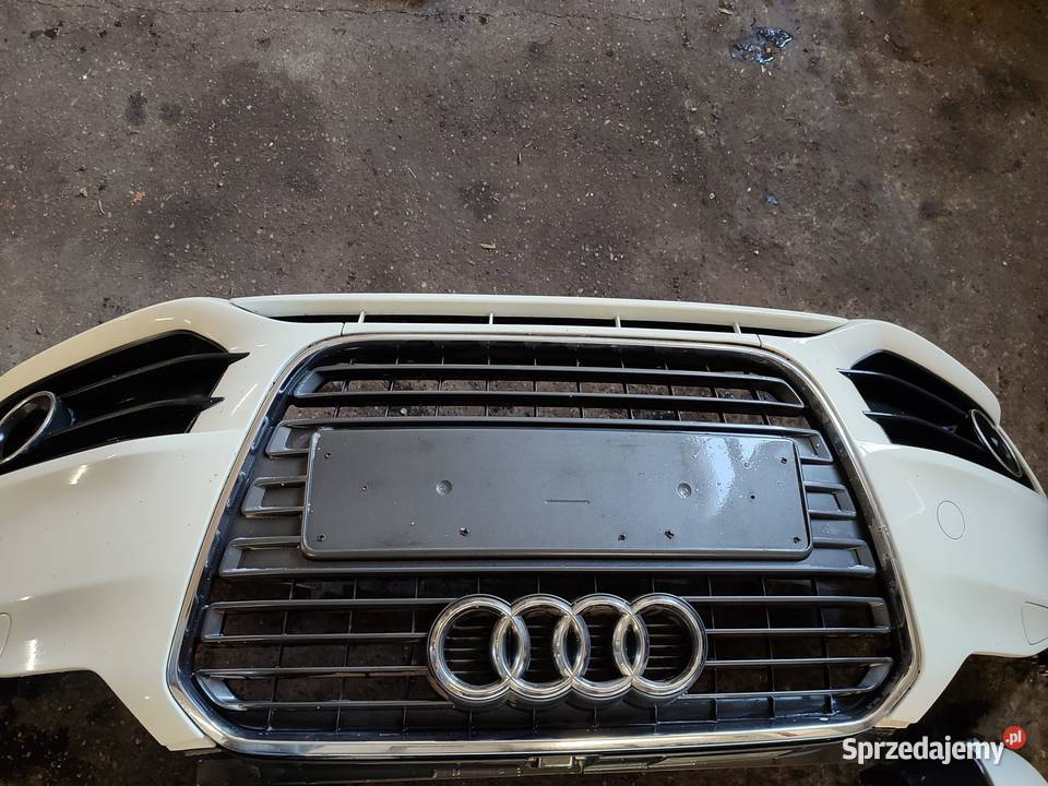 Zderzak przedni audi a1 bez halogenenów 1cm3