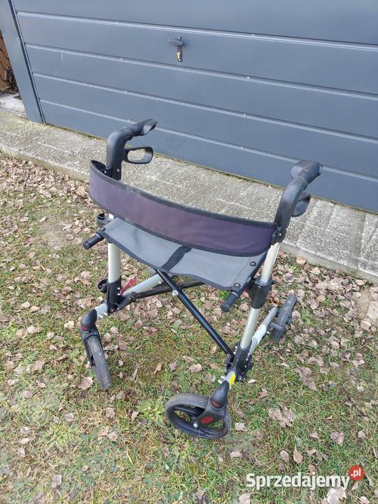 Aluminiowy balkonikchodzik starszych osób łódzkie Aleksandrów Łódzki