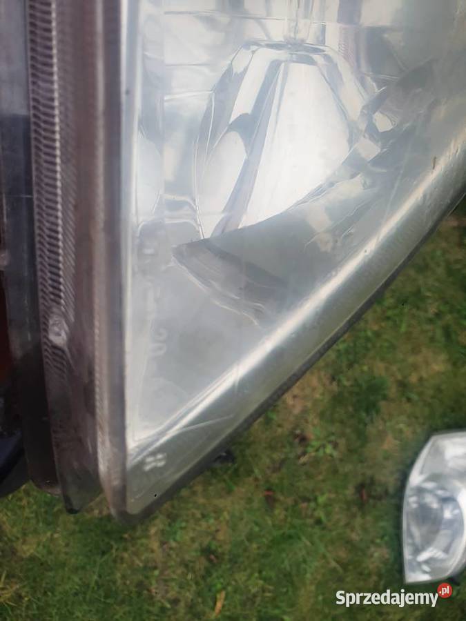 Lampa przednia reflektor Toyota Corolla e12 01 Kraków