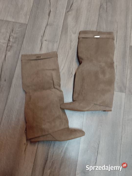 40 Beżowe wygodne kozaki kowbojki na koturnie brązowy/beżowy