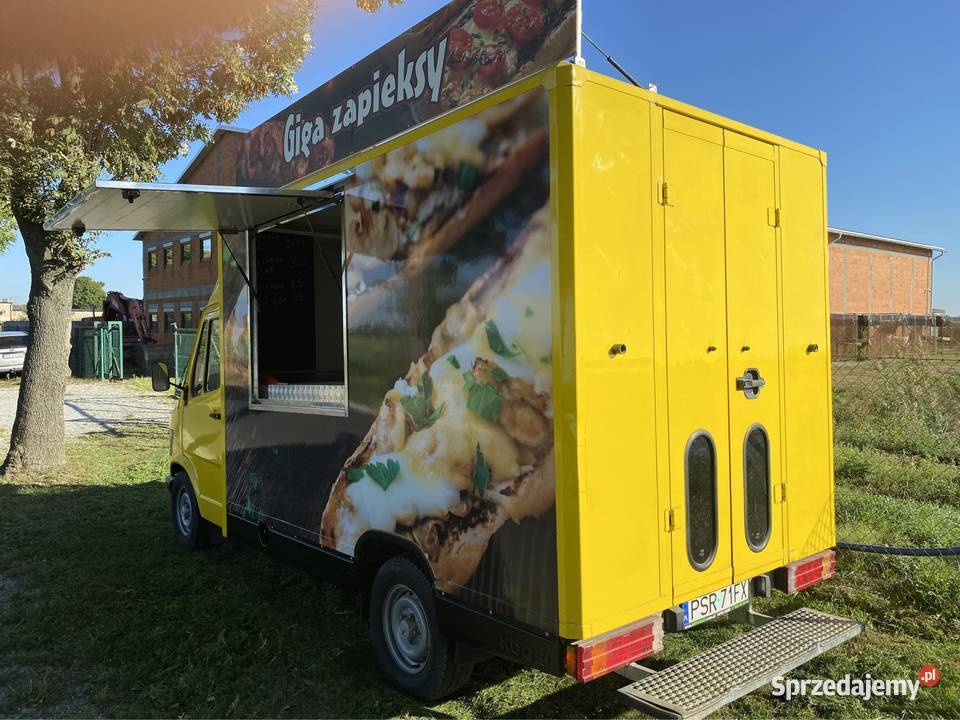 Foodtruck Mercedes 308d gotowy biznes super stan Sprinter Środa Wielkopolska