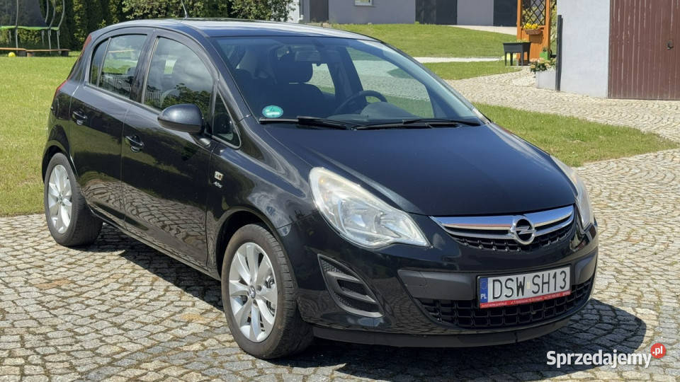 Opel Corsa 14 Benzyna 87 z Niemiec 5 DRZWI model czarny Strzegom