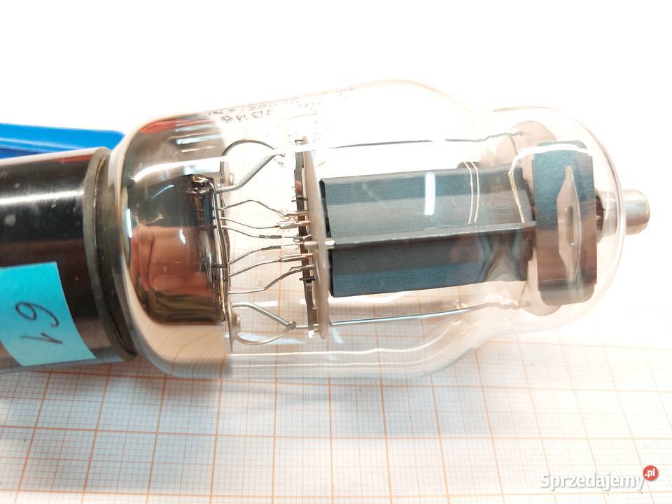 Lampa 6P7C 67 G807 1 A476 Czechowice-Dziedzice sprzedam