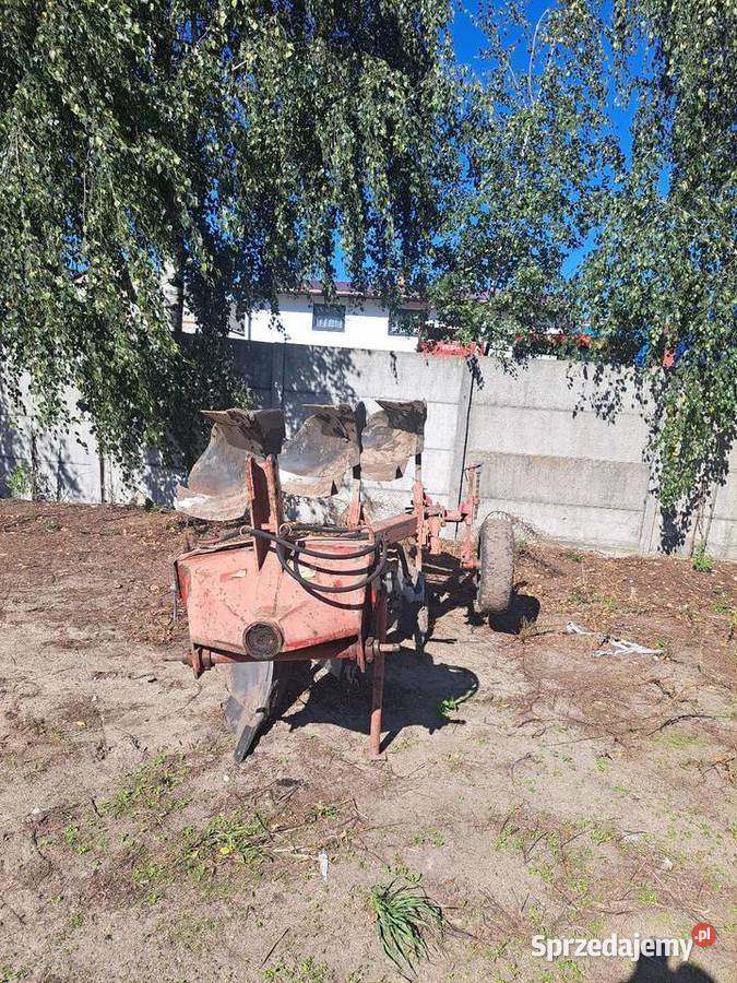 Sprzedam pług 3 obrotowy nieuszkodzony łódzkie Wola Mąkolska