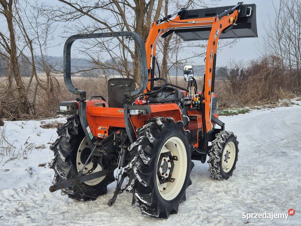 Traktorek KUBOTA GL261D 26 44 Wspomaganie Skrzynia biegów Manualna Małuszyn