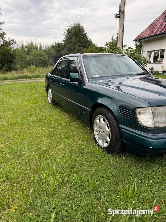 Mercedes Benz w124 300D nieuszkodzony