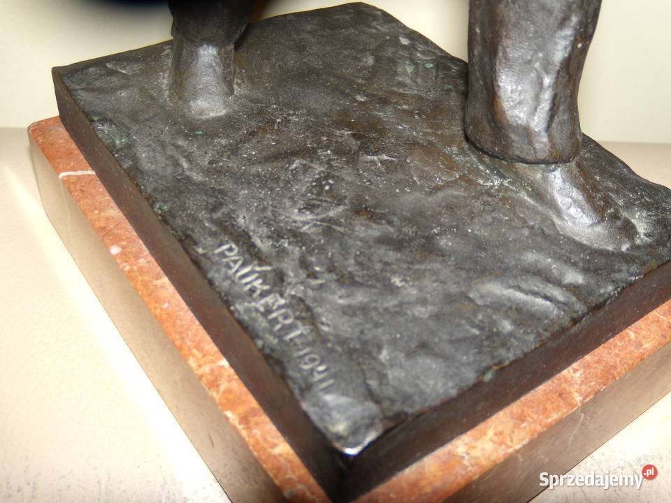 Rzeźba z brązu Siewca Warszawa