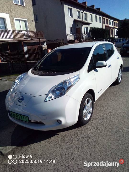 Nissan Leaf 24 kWh mit Batterie TEKNA 2015r automatyczna sprzedam