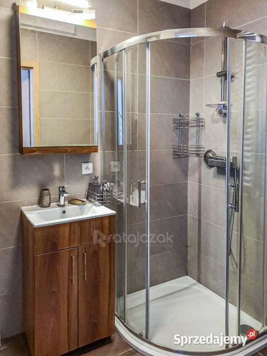 sprzedaży mieszkania 678m2 4pok Reda własność