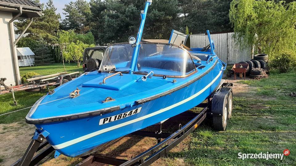 motorówka łódź milicyjna relikt PRLu Serock