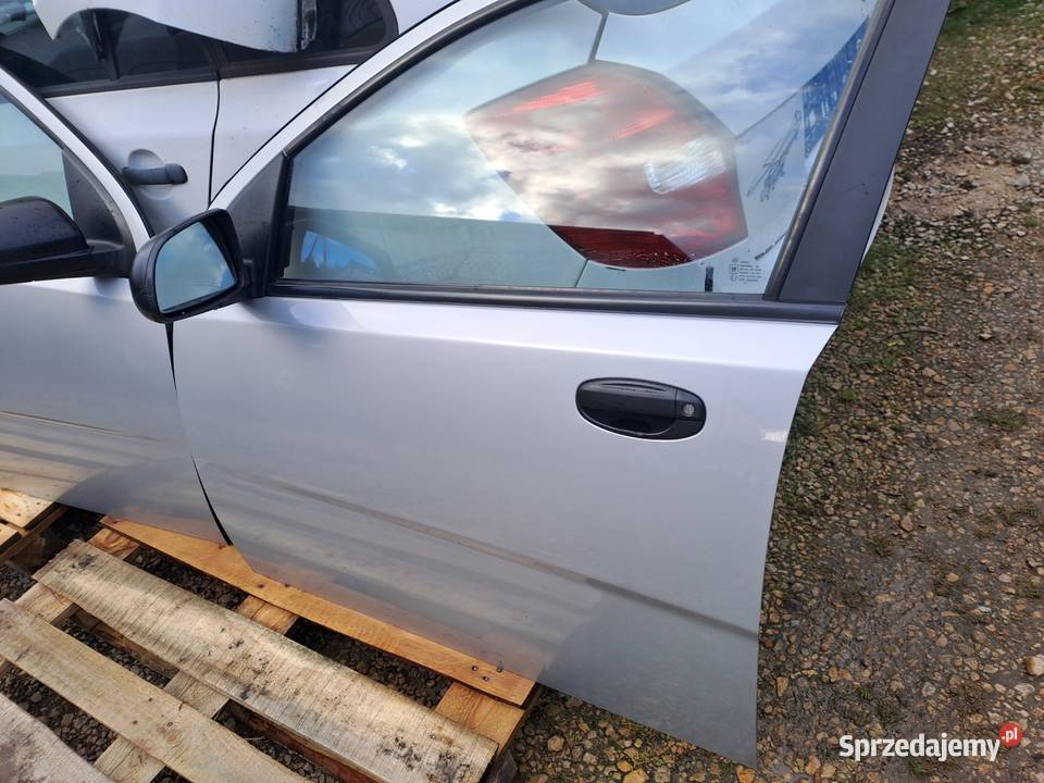 Chevrolet Aveo T250 HB 5D drzwi klapa tył śląskie Jastrzębie-Zdrój
