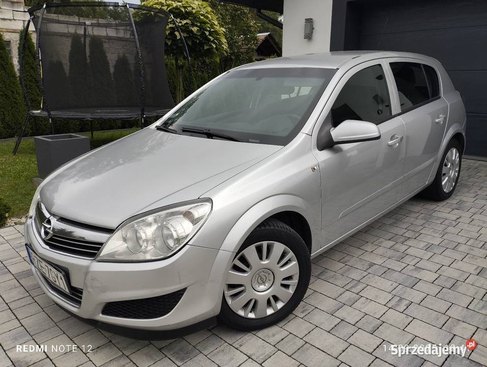 Ładny OPEL ASTRA 2008r 17 CDTI do jazdy diesel Astra Ropczyce