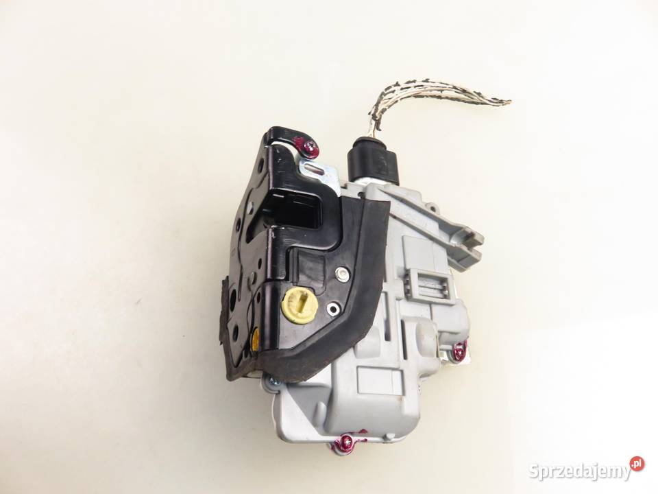 ZAMEK PRAWY TYLNY VW PASSAT B6 osobowe