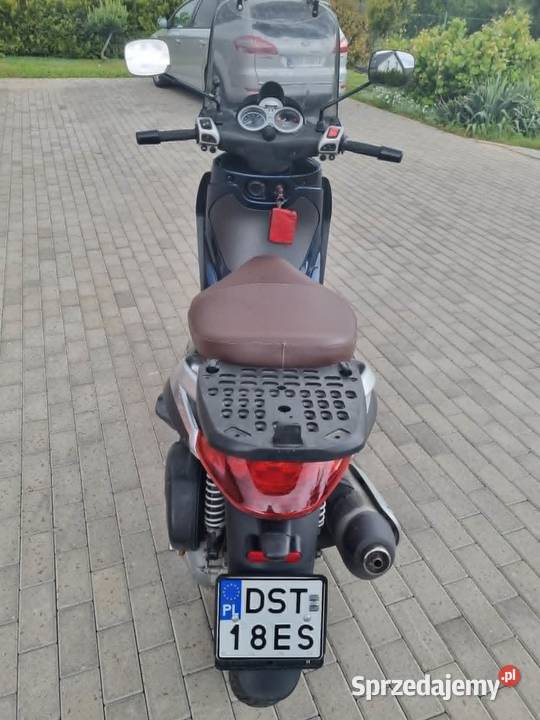 SKUTER PIAGGI BEVERLY Vespa