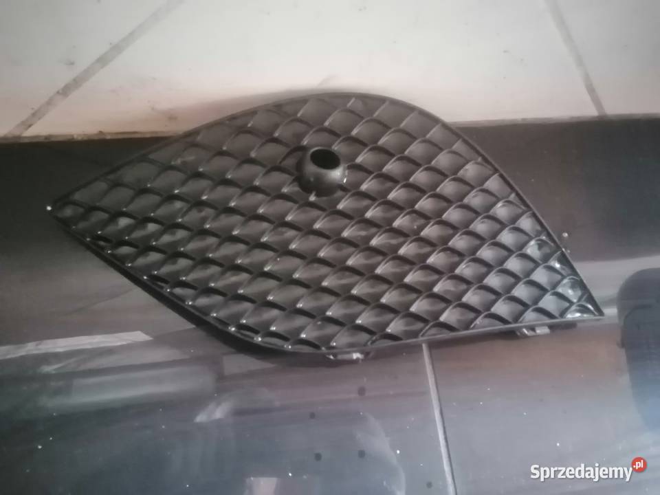 Atrapa przód lewy Mercedes Klasa C W205 zaślepka Kraków