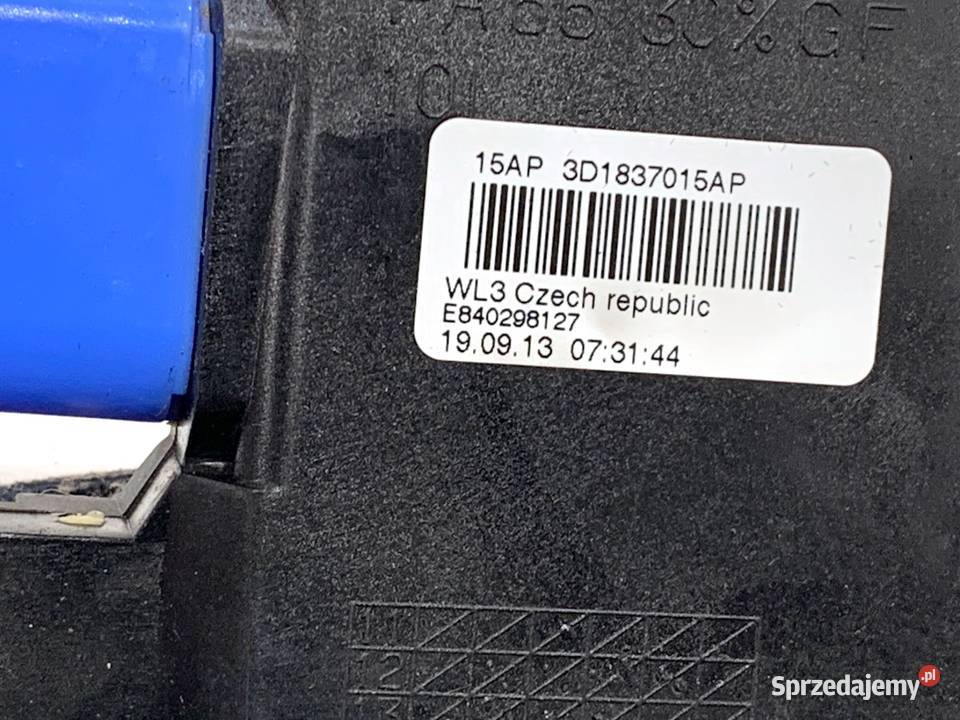 ZAMEK DRZWI LEWY PRZÓD VW PHAETON SedanLimuzyna